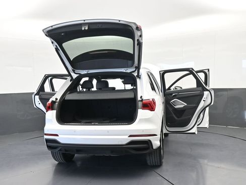 Used 2025 Audi Q3 2.0T Premium image 76