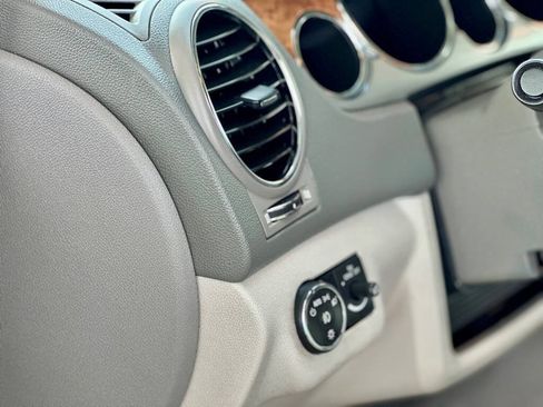 Used 2012 Buick Enclave Leather FWD image 17