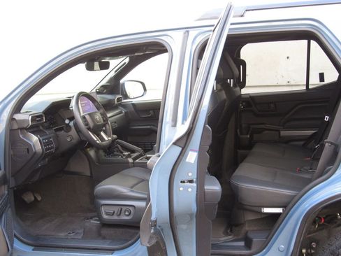 Certified 2025 Toyota 4Runner TRD Off-Road Premium image 14