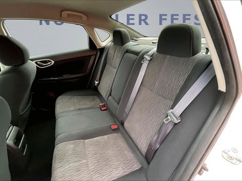Used 2015 Nissan Sentra SV image 19