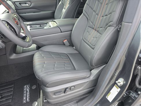 New 2026 Nissan Armada PRO-4X AWD/4WD image 33