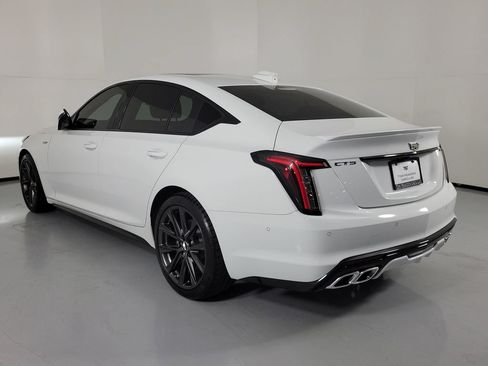 Used 2026 Cadillac CT5 V w/ Technology Package RWD image 4