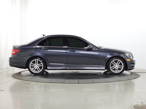 Used 2013 Mercedes-Benz C 300 4MATIC Sedan image 9