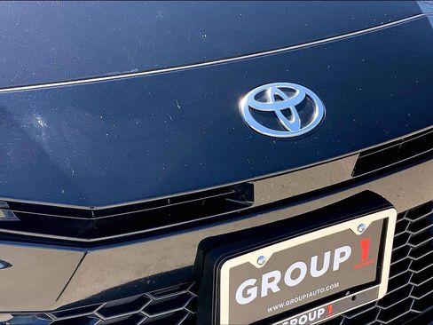 Used 2025 Toyota Camry XSE image 29