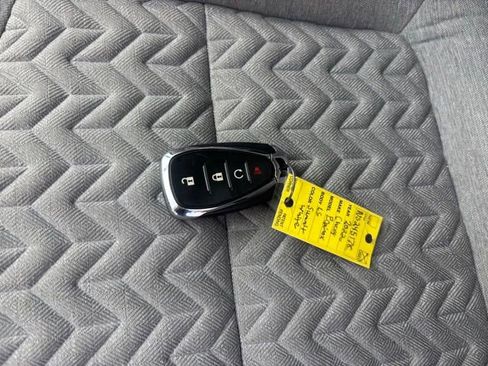 Used 2022 Chevrolet Equinox LS w/ LS Convenience Package image 18