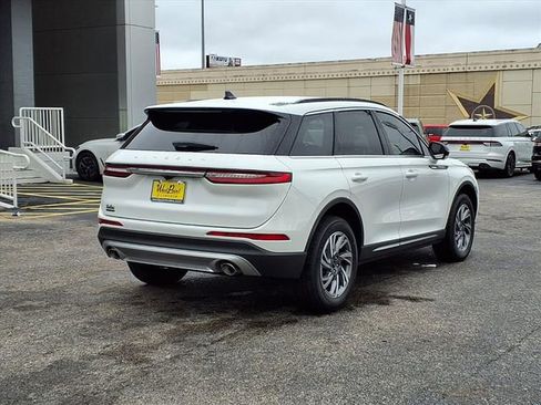 New 2026 Lincoln Corsair Premiere FWD image 2