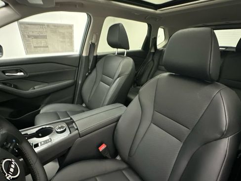 New 2026 Nissan Rogue Dark Armor AWD/4WD image 9