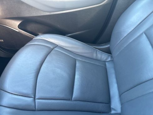 Used 2018 Buick Enclave Premium w/ Experience Buick Package image 17