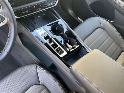 New 2026 Volkswagen Atlas Cross Sport SEL image 7