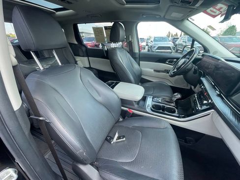 Used 2022 Kia Carnival SX Prestige FWD image 28