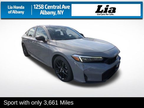 Used 2025 Honda Civic Sport image 1