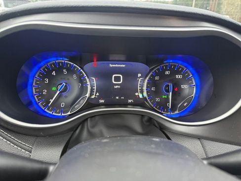 New 2026 Chrysler Pacifica Select image 14