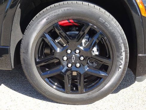 Certified 2023 Chevrolet Traverse Premier w/ Redline Edition image 28