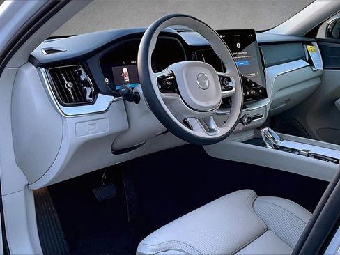 New 2026 Volvo XC60 B5 Ultra w/ Climate Package image 7