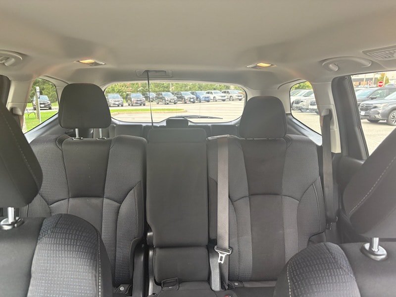 Used 2024 Subaru Ascent Premium w/ Convenience Package AWD/4WD image 16