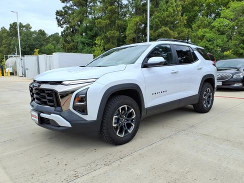 Used 2026 Chevrolet Equinox ACTIV w/ Convenience Package III FWD image 2