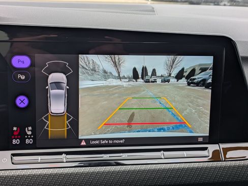 Used 2023 Volkswagen Golf R image 21