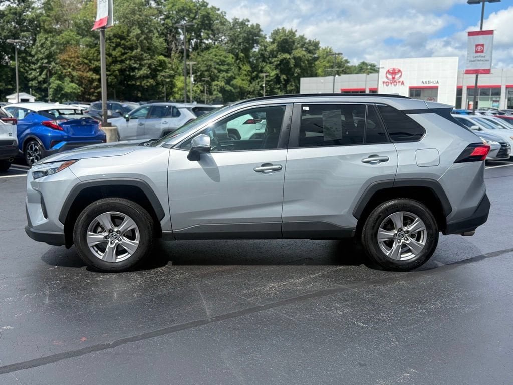 Certified 2025 Toyota RAV4 XLE AWD/4WD image 3