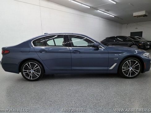 Used 2023 BMW 530e w/ Premium Package RWD image 11