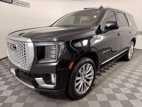 Used 2024 GMC Yukon Denali w/ Denali Reserve Package AWD/4WD image 2
