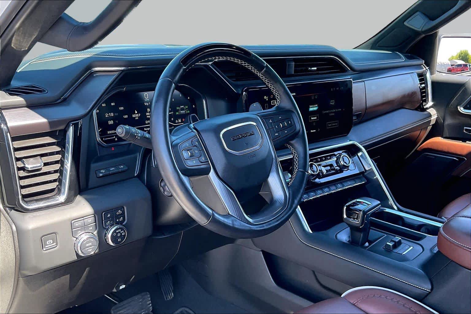 Used 2025 GMC Sierra 1500 Denali Ultimate AWD/4WD image 18