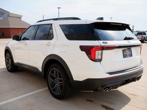 Certified 2025 Ford Explorer ST w/ Sun And Sound Package AWD/4WD image 6