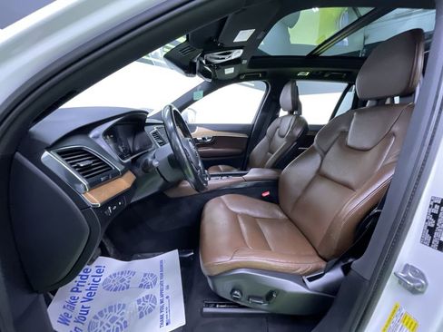 Used 2022 Volvo XC90 T8 Inscription Expression image 17