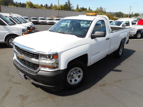 Used 2017 Chevrolet Silverado 1500 W/T w/ Trailering Package RWD image 4