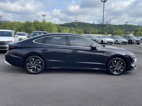 Certified 2024 Hyundai Sonata SEL FWD image 2