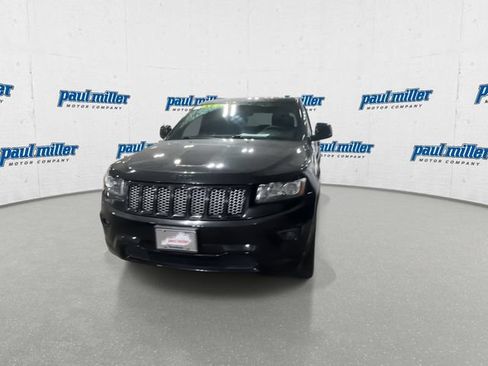 Used 2015 Jeep Grand Cherokee Altitude AWD/4WD image 4