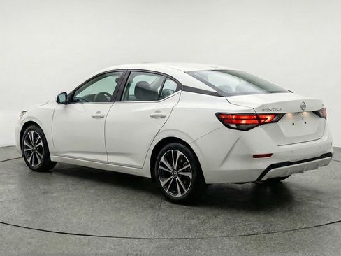 Used 2025 Nissan Sentra SV image 6