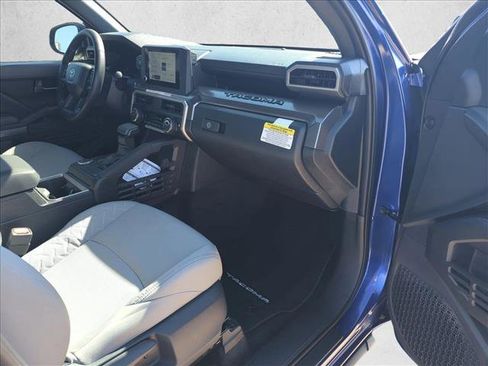 Used 2025 Toyota Tacoma SR5 image 19