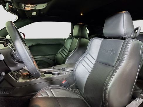 Used 2019 Dodge Challenger SRT Hellcat Redeye image 24