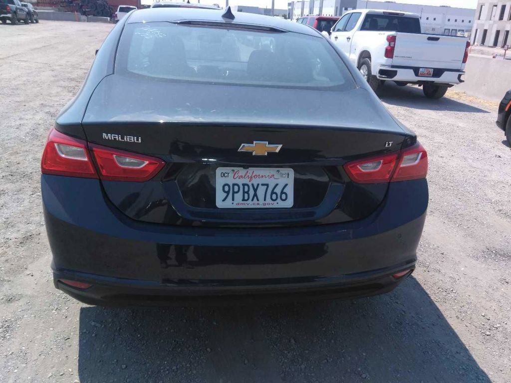 Used 2025 Chevrolet Malibu LT FWD image 8