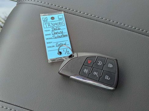 New 2026 Chevrolet Suburban LT image 33