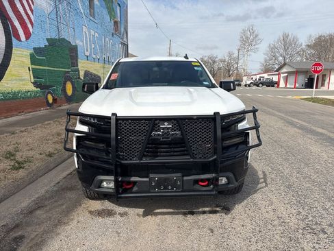 Used 2019 Chevrolet Silverado 1500 LT Trail Boss image 9