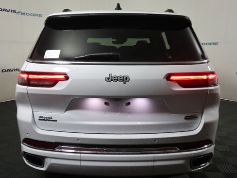New 2025 Jeep Grand Cherokee L Overland image 7