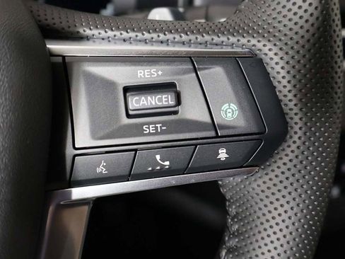 New 2025 Mitsubishi Outlander SE FWD image 46