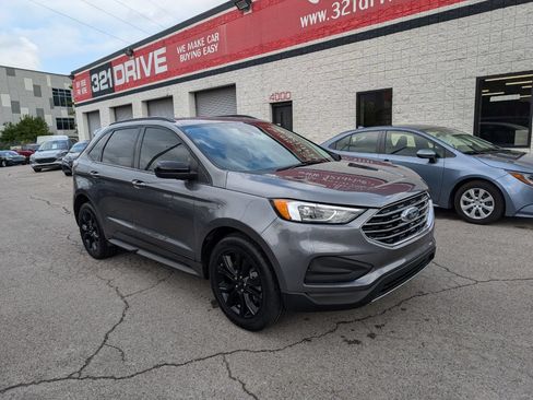 Used 2024 Ford Edge SE w/ Black Appearance Package AWD/4WD image 4