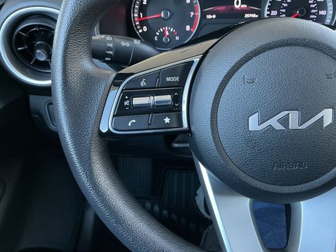 Used 2024 Kia Forte LXS w/ LXS Technology Package image 12