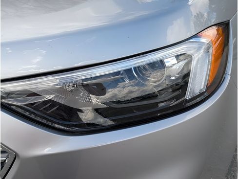 Used 2024 Ford Edge Titanium AWD/4WD image 12