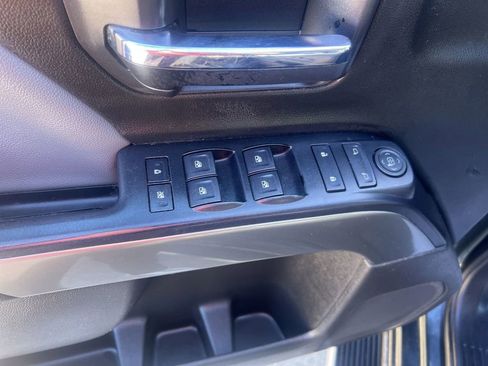 Used 2018 Chevrolet Silverado 1500 LT w/ Texas Edition image 14