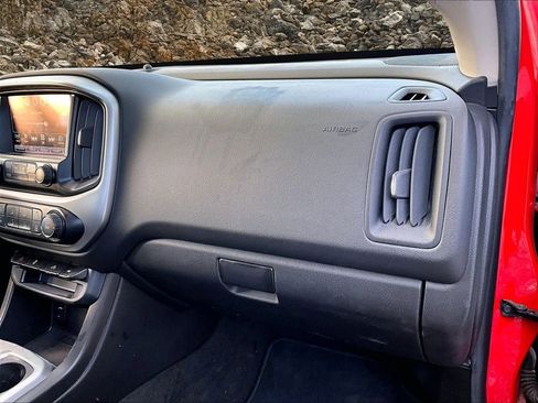 Used 2016 Chevrolet Colorado LT w/ LT Convenience Package image 14