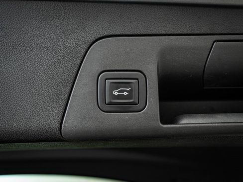 Used 2021 Buick Envision Essence w/ Sport Touring Package image 20