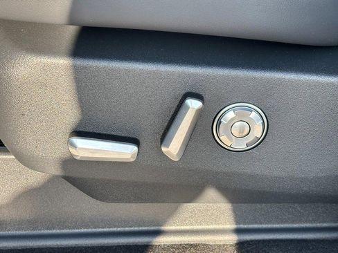 New 2026 Lincoln Navigator L Reserve w/ Jet Appearance Package image 26