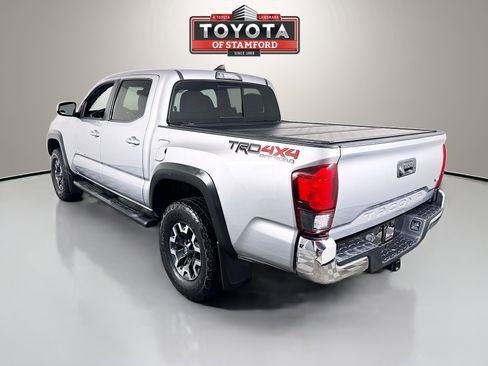 Certified 2018 Toyota Tacoma TRD Off-Road image 5