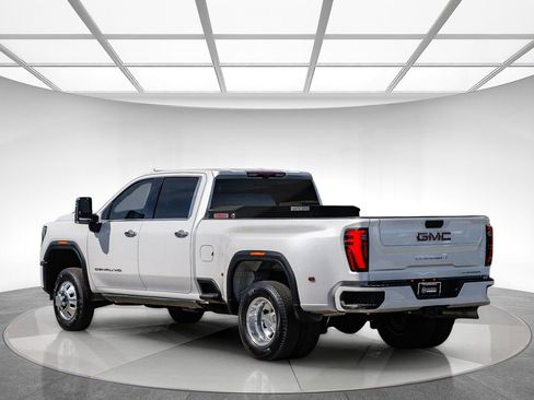 Used 2025 GMC Sierra 3500 Denali w/ Denali Reserve Package AWD/4WD image 2