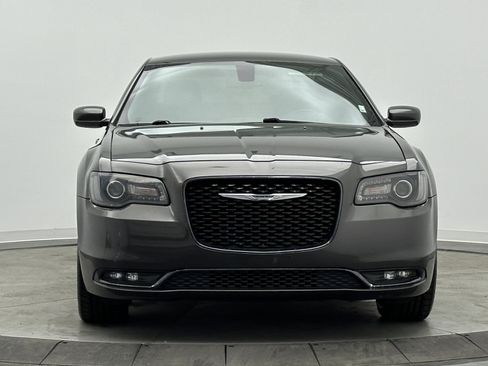 Used 2020 Chrysler 300 S image 2