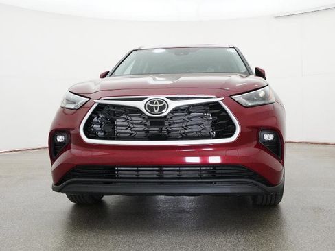 New 2026 Toyota Highlander XLE AWD/4WD image 18