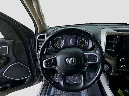 Used 2020 RAM 1500 Laramie image 29